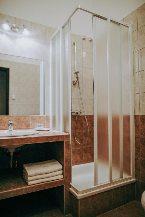 Platan Hotel ชิโอฟก ภายนอก รูปภาพ
